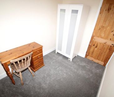 2 bedroom maisonette to rent - Photo 3