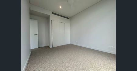 Stylish and Modern One Bedroom in Prime Location - Photo 4