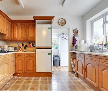 1 bedroom in a house share to rent - Photo 5