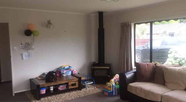 Kotuku Place, Taradale - Photo 1