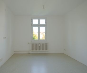 Elegante Dachgeschosswohnung im sanierten Altbau – ruhig und zentra... - Photo 2