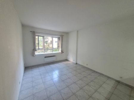 Location Appartement 2 pièces 35m² AIX EN PROVENCE 13100 - Photo 2