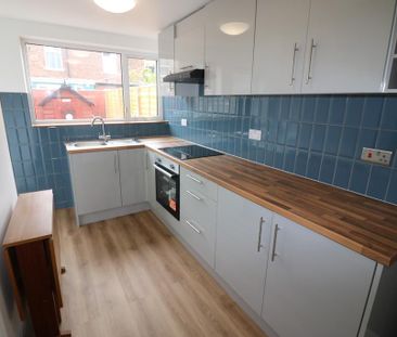 2 bedroom terraced house to rent - Photo 6