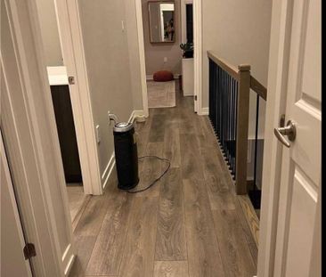 For Lease - 244 Wheat Boom Drive, Oakville, Ontario - Photo 4