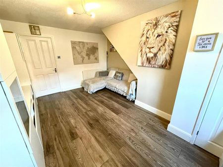 2 bedroom terraced house to rent - Photo 3