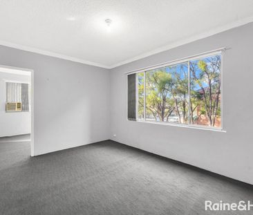 One Bedroom Unit In Convenient Location - Photo 5