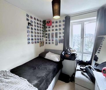 St. Georges Way, Peckham, London, SE15 - Photo 3