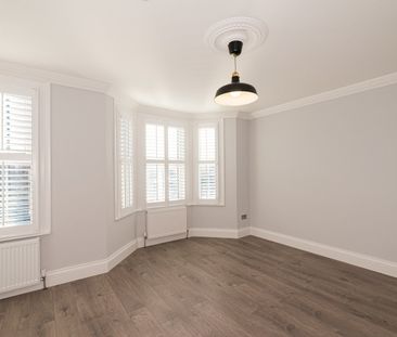 Room in a Shared House, Morland Road, CR0 - Photo 2