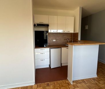 Location Appartement 1 pièce 28m² FONTAINEBLEAU 77300 - Photo 2
