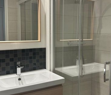 Location Appartement 4 pièces 73m² VICHY 03200 - Photo 2