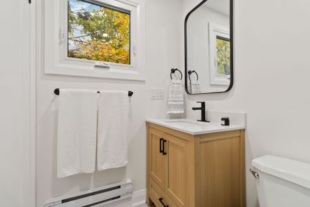 For Lease - 1332 Majestic Drive Unit# 2, Burlington, Ontario - Photo 5