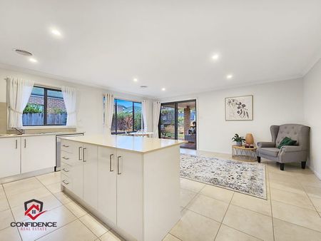 10 Munjuwa Street, Ngunnawal ACT 2913 - House For Rent | Domain - Photo 5