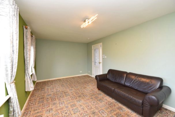 17 Islabrae, Keith, AB55 5JT - Photo 1