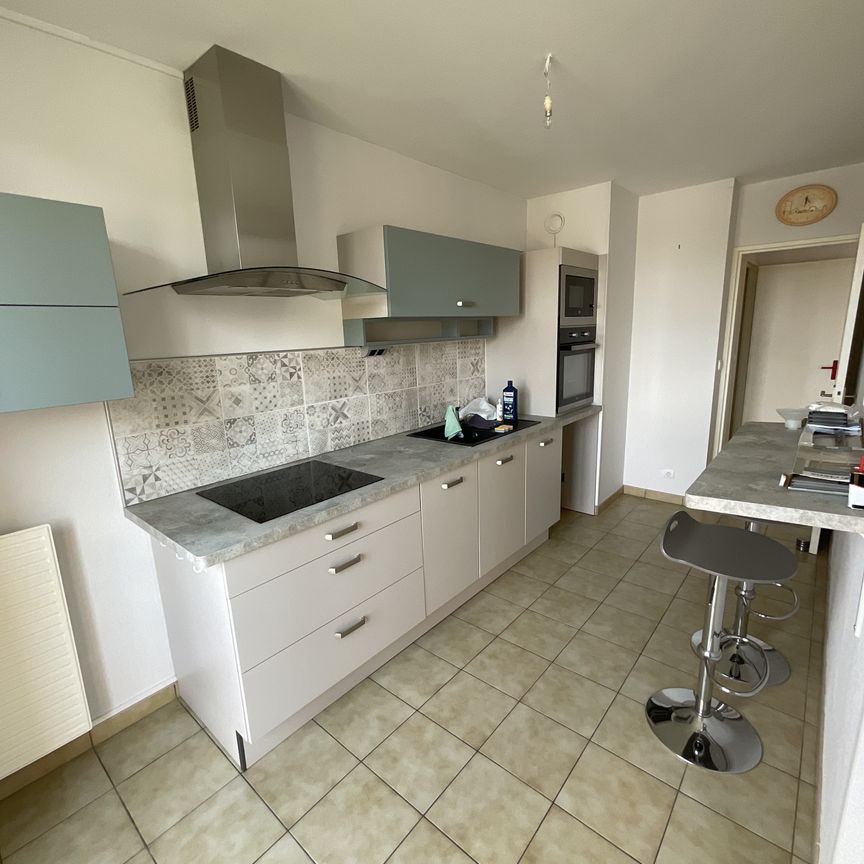 Location Appartement 3 pièces 68m² BOURGES 18000 - Photo 1