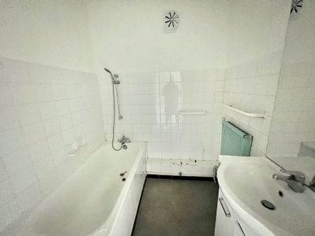 Location Appartement 3 pièces 65m² BOURG LES VALENCE 26500 - Photo 3