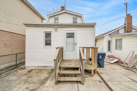 For Lease - 81 Lillington Avenue, Toronto, Ontario - Photo 3