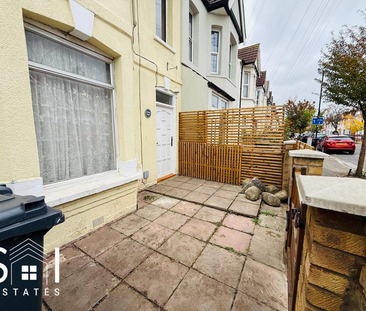 5 bedroom terraced house to rent - Photo 1