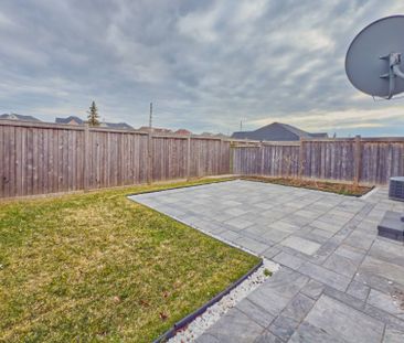 For Lease - 59 Whitlock Crescent, Ajax, Ontario - Photo 5