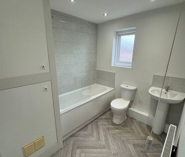 2 bed terraced house to rent Castle Street, Barnsley S70 - Photo 5