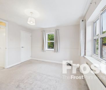 Pages Lane, Uxbridge,UB8 - Photo 3