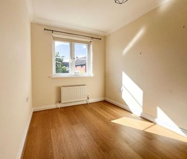 2 bedroom end of terrace house to rent - Photo 3