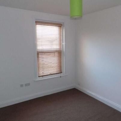 2 Bedroom Flat / Apartment - Cranbury Road, Eastleigh - Photo 1