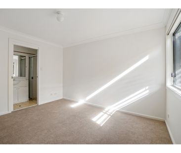 6/9-11 Hathern Street, Leichhardt NSW 2040 - Townhouse For Rent | D... - Photo 4