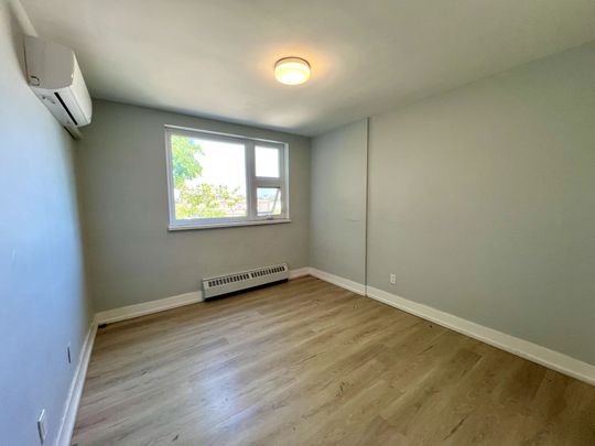 For Lease - 3046 Jaguar Valley Drive Unit# 302, Mississauga, Ontario - Photo 1