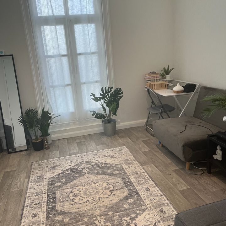 Studio Flat, Sillwood Street, BN1 - Photo 1