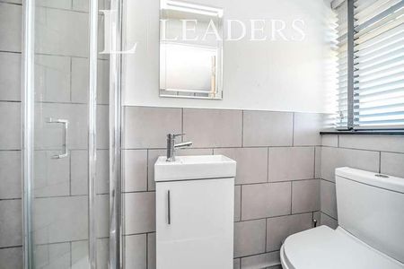 Great Aldens, Bedford, Bedfordshire, MK41 - Photo 5