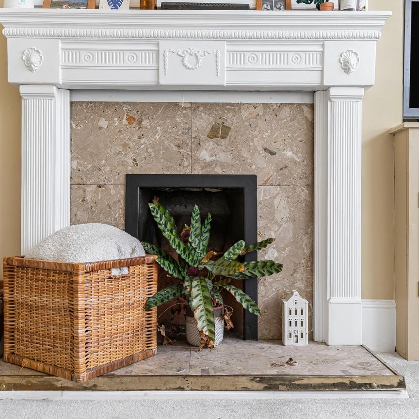 Oakmead Road - Photo 1