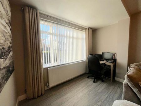 Larne Crescent, Gateshead - Photo 5