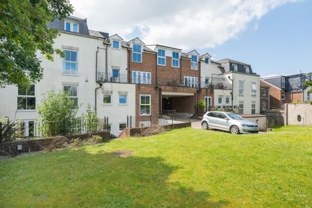 2 bedroom flat to rent - Photo 4