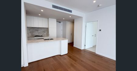Contemporary Apartment in Building E – Level 1 Living in BABYLON Rouse Hill - Photo 5