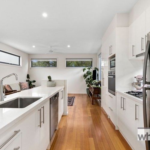 2/10 Chadwick Street, VIC 3220, Newtown - Photo 1