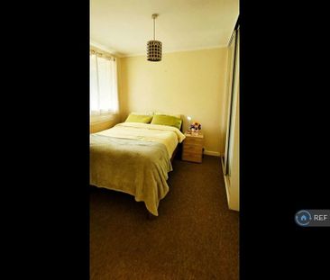 3 bedroom maisonette to rent - Photo 6