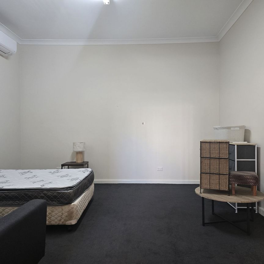 One Bedroom - CBD Location - Photo 1