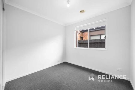 “Lovely 3 Bedroom home in Great Location!” - Photo 3
