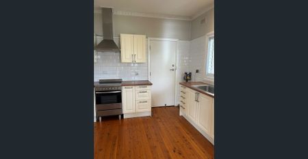 Perfect Home in Ideal Location - Photo 2