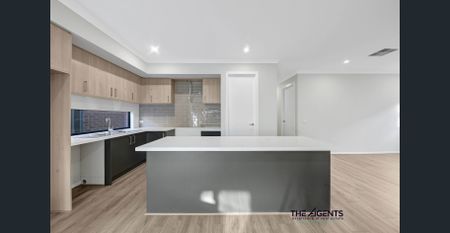 Brand New 4-Bedroom Family Home in Prime Tarneit Location - Photo 3