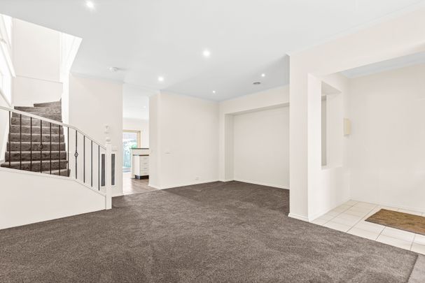 Freshly Painted and New Carpet throughout - Photo 1