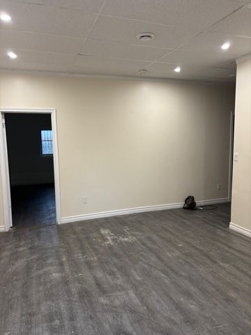 For Lease - 109 Lake Street, St. Catharines, Ontario - Photo 5