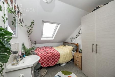 6 bedroom flat to rent - Photo 3