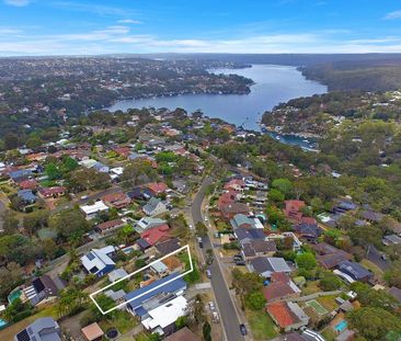 PET FRIENDLY TWO LEVEL - 1 BEDROOM PREMISES - Photo 1