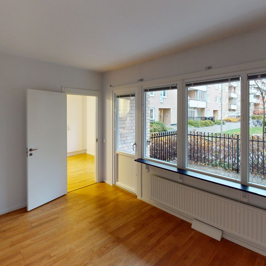 Sommarrogatan, Eskilstuna - Photo 1