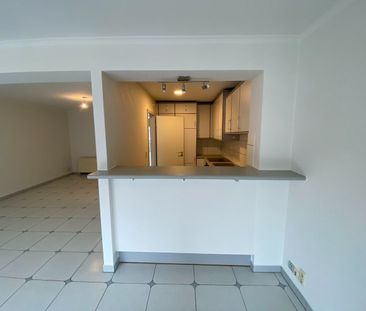 Ongemeubeld appartement met 2 ruime slaapkamers, op de Lippenslaan. - Photo 5