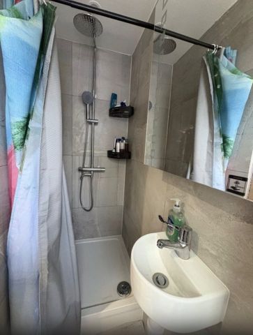 Room in a Shared House, Ozolins Way, E16 - Photo 5