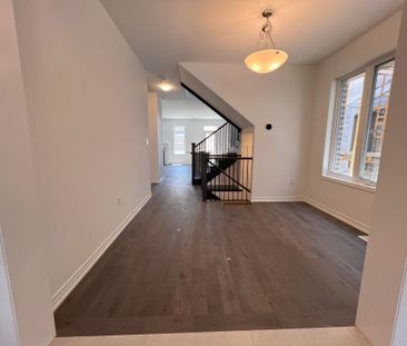 For Lease - 354 Madelaine Drive, Barrie, Ontario - Photo 4