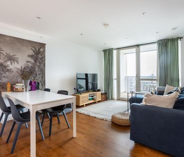 3 bedroom flat to rent - Photo 4