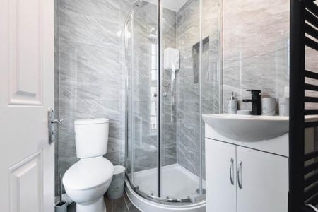 1 bedroom flat to rent - Photo 5